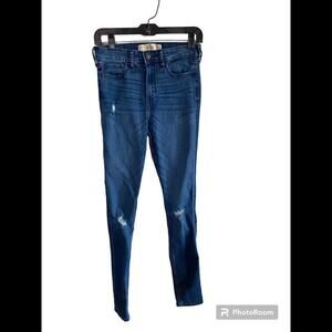 Hollister Destressed Jeans Super Skinny Highrise 3R 26/31